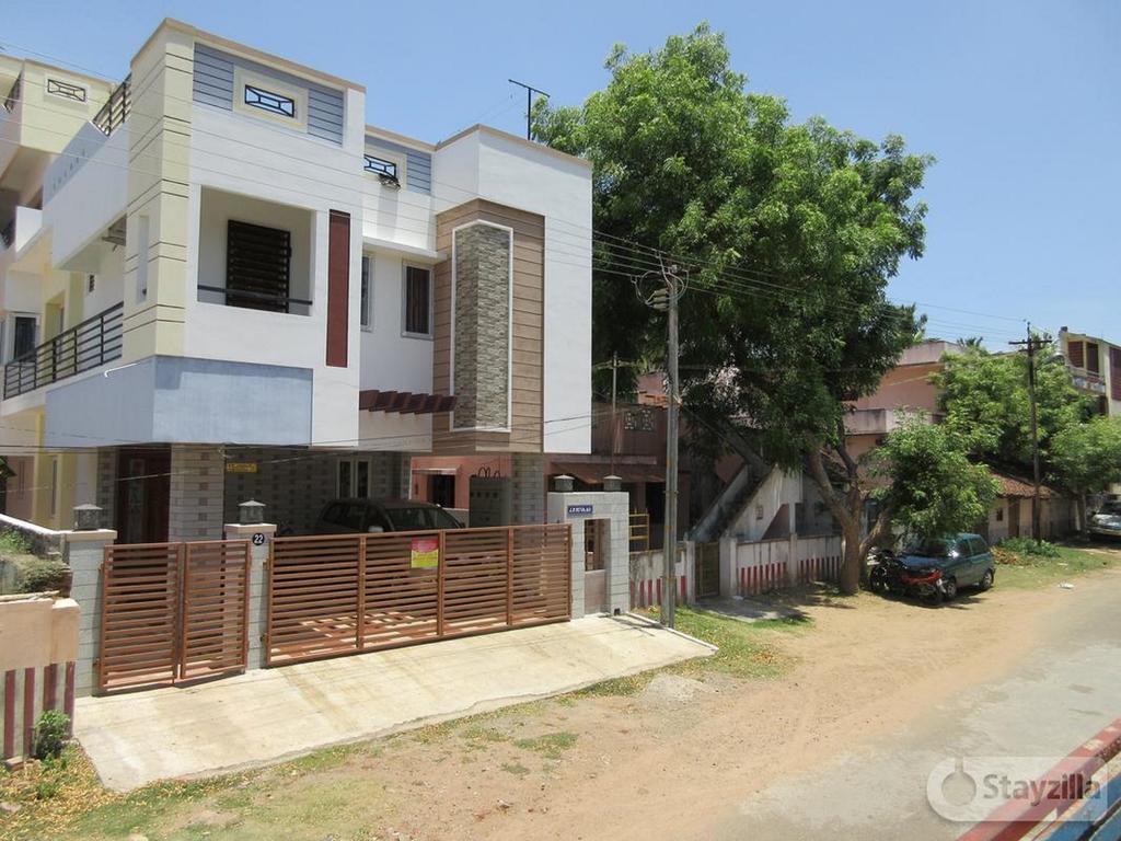 Jp Nivaas Guest House 마일라두투라이 외부 사진
