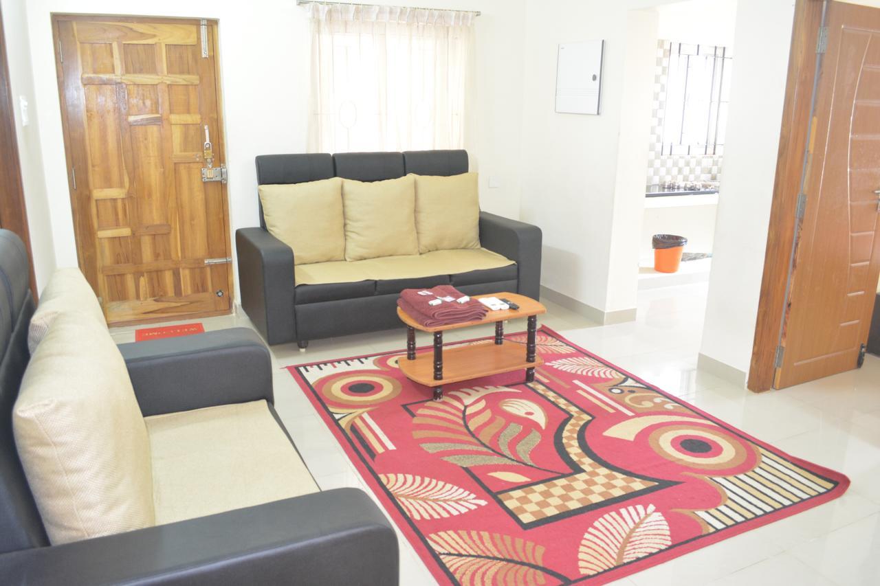 Jp Nivaas Guest House 마일라두투라이 외부 사진